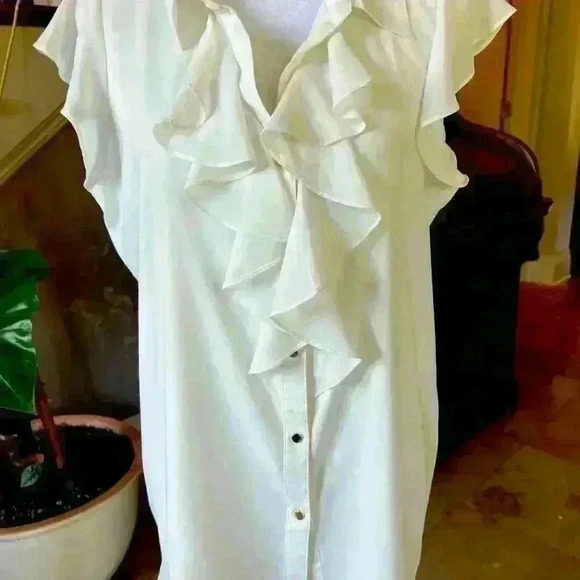 Calvin Klein, blouse 
v-neckline L white ruffle front  airy cool.Great cond. - Picture 12 of 15